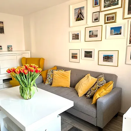 Ohmyhome Panorama Apartment Warsaw