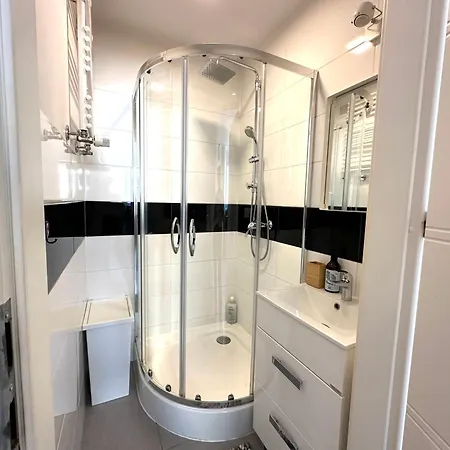 Ohmyhome Panorama W Centrum Warszawy Z Widokiem Na Palac Kultury Varsóvia