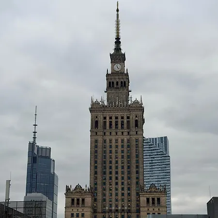 Ohmyhome Panorama W Centrum Warszawy Z Widokiem Na Palac Kultury