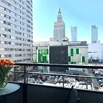 Ohmyhome Panorama W Centrum Warszawy Z Widokiem Na Palac Kultury *