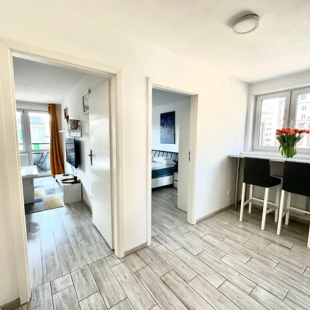 Ohmyhome Panorama W Centrum Warszawy Z Widokiem Na Palac Kultury Βαρσοβία